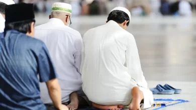 Namaz Kılmayana Kız Verilmez Mi ve Kestiği Yenilmez Mi?