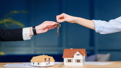 Bir Kimsenin Birden Fazla Evini Kirâya Vererek Bununla Geçinmesi Helâl mi?