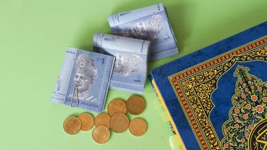 Haram Parayı Helâl Etme Gayretiyle Yaptığımız İş Bizi Kâfir Etti Mi Harama Helal Mi Demiş Olduk?