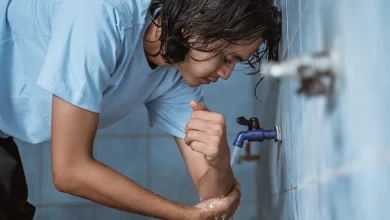 Vücudu Kaşımaktan Dolayı Çıkan Hafif Kanama Abdesti Bozar Mı?